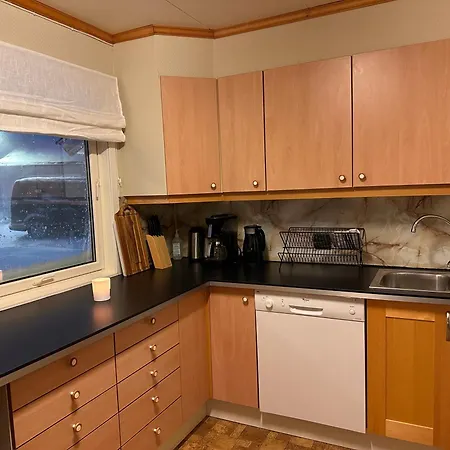 Aurora Mountain & Ocean House Holiday home *
