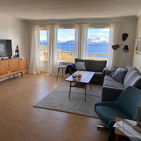 Aurora Hav Og Fjell Vannøya Karlsøy